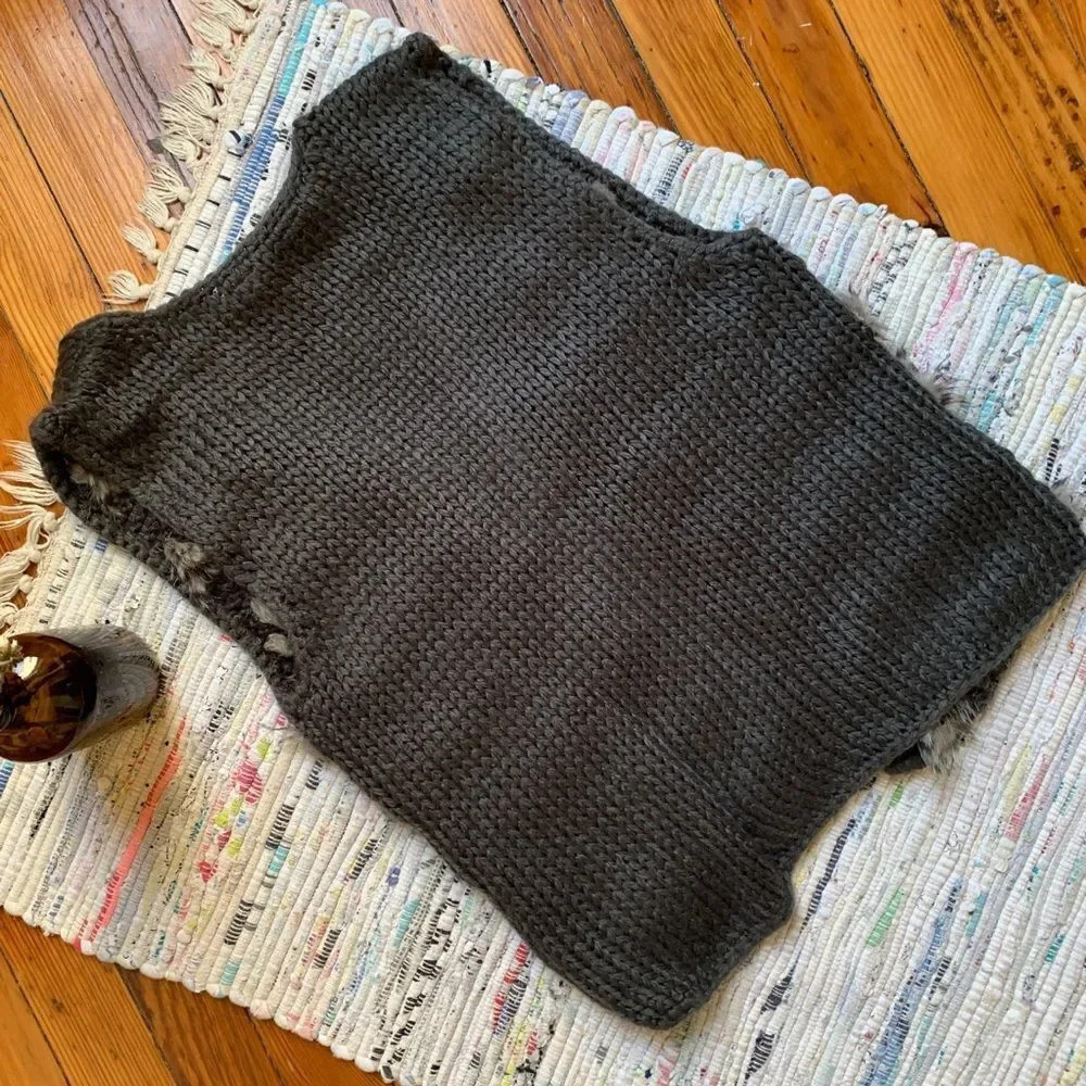 Jack Faux Fur Knit Vest - Picture 4 of 6